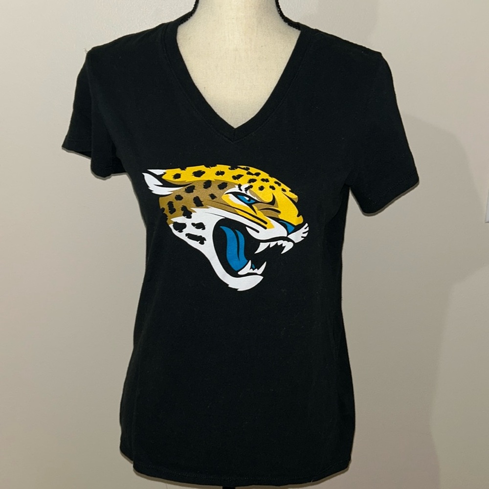 Woman’s Jaguar shirt